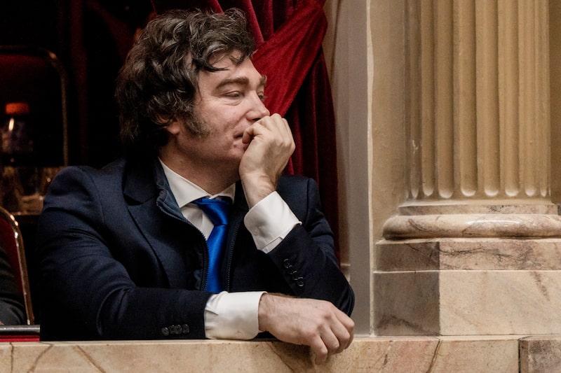 Argentina's New Congress Swears In Argentina's New Congress Swears In