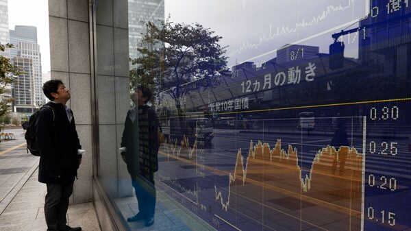 La renta variable asiática avanza con el regreso de los operadores de Hong Kong La renta variable asiática avanza con el regreso de los operadores de Hong Kong