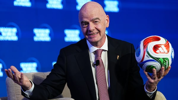 UEFA no cede tras el retiro del plan de la FIFA y mantiene el pulso con Infantino UEFA no cede tras el retiro del plan de la FIFA y mantiene el pulso con Infantino