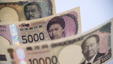 Yen se encamina a su peor semana desde mayo pese a las advertencias de intervención de Japón Yen se encamina a su peor semana desde mayo pese a las advertencias de intervención de Japón