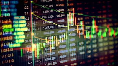 Ibovespa avança com Petrobras antes de ata do Fomc e revisão de emprego nos EUA Ibovespa avança com Petrobras antes de ata do Fomc e revisão de emprego nos EUA