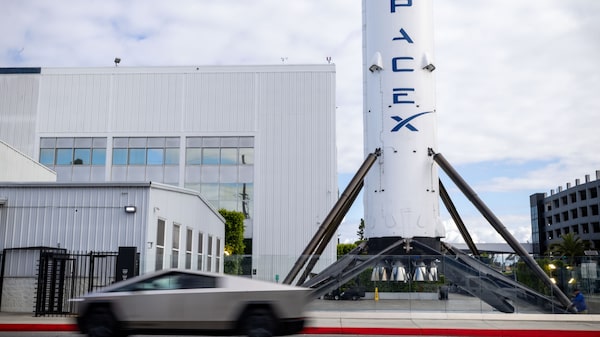 Musk desafía a Wall Street con la histórica salida a bolsa de SpaceX Musk desafía a Wall Street con la histórica salida a bolsa de SpaceX