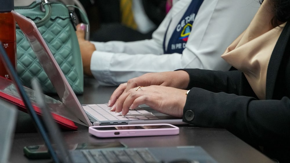 En una imagen referencial, la cuarta sesión del Consejo Nacional de Trabajo y Salarios, en Quito, Ecuador, el 24 de noviembre de 2025. En una imagen referencial, la cuarta sesión del Consejo Nacional de Trabajo y Salarios, en Quito, Ecuador, el 24 de noviembre de 2025.