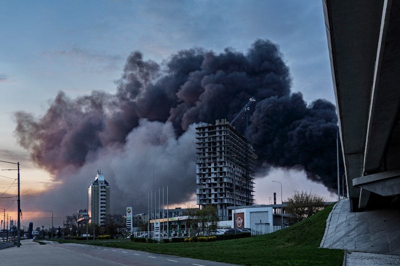 Heavy Russian Attack on Ukrainian Cities Kills at Least 15 Heavy Russian Attack on Ukrainian Cities Kills at Least 15