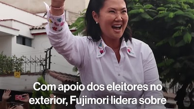 Com apoio dos eleitores no exterior, Fujimori lidera sobre Sánchez por 534 votos no Peru Com apoio dos eleitores no exterior, Fujimori lidera sobre Sánchez por 534 votos no Peru