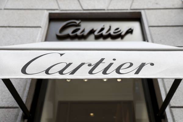 Burberry y Cartier necesitan que los compradores de China comiencen a gastardfd