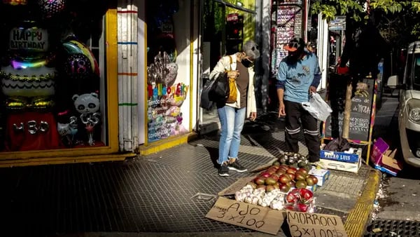 Salarios informales en Argentina perdieron por 10% contra la inflación anual de enerodfd