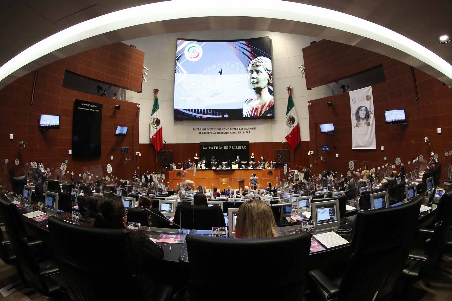 Más de 50 senadores, en su mayoría de oposición, plantearon modificaciones a RFC de jóvenes y deducibilidad de donativos, pero Morena rechazó las propuestas. (Cortesía: Comunicación Social, Senado)