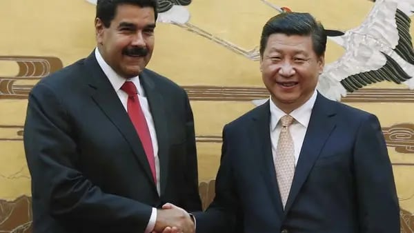 Venezuela’s Maduro Visits China to Seek Financial Supportdfd