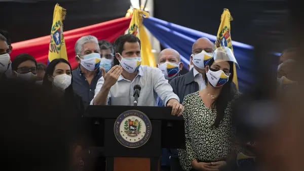 Oposición abre posibilidad a negociar con Gobierno de Madurodfd