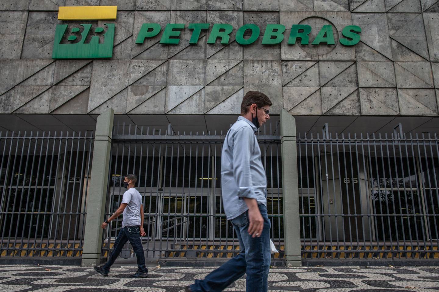 Brazil’s state-controlled oil company plans to continue selling off its least profitable oil fields in 2022.