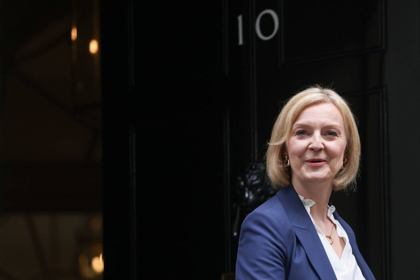 Liz Truss sale de 10 Downing Street en Londres. Fotógrafo: Hollie Adams/Bloomberg
