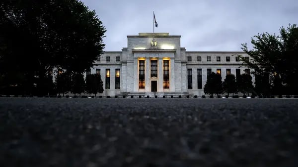 Goldman Sachs y Bank of America renuncian a recorte de tasas de la Fed en marzodfd