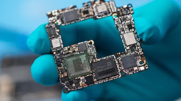 Estados Unidos duda del rendimiento del chip avanzado de Huaweidfd