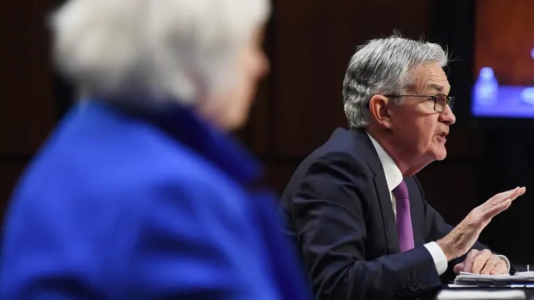 El presidente de la Reserva Federal, Jerome Powell, dijo el 28 de septiembre que el banco central está revisando sus reglas sobre transacciones financieras.(Fuente: Bloomberg)dfd
