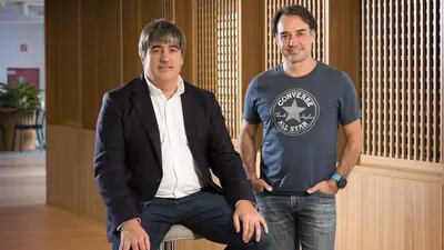 Carlos Aso (à esq.), CEO do Andbank, e Sergio Furio, CEO da Creditas: fintech de crédito com garantia compra o banco com sede em Andorra