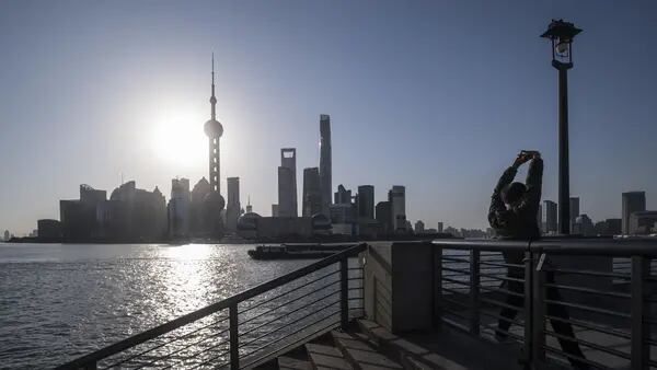 China fala em melhorar comunicação após SEC suspender IPOs dfd