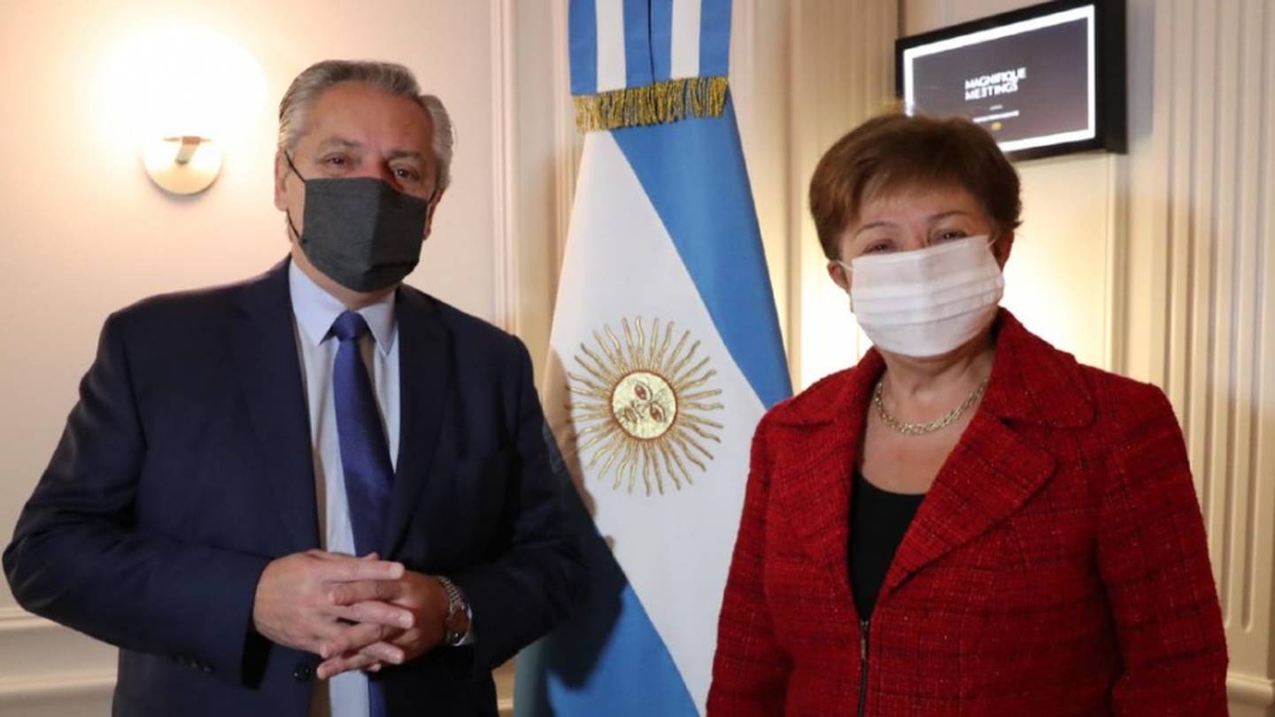 Un vocero del FMI abogó por la unidad política y social en la Argentina de cara a un acuerdo por la deuda.dfd