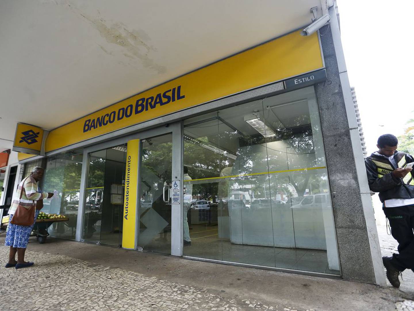 Banco do Brasil tem a maior rede de agências do sistema bancário brasileiro, com menos de 4.000 locais de atendimento presencial espalhados pelo país