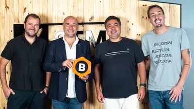 Fabricio Tota, diretor do Mercado Bitcoin, Alexandre Dreyfus, fundador da Socios.com, Reinaldo Rabelo, CEO do Mercado Bitcoin, e Bruno Milanello, executivo de novos negócios do Mercado Bitcoin.