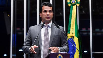 Brasil exigirá que la bolsa tenga sede en el país para operar, dice un senadordfd