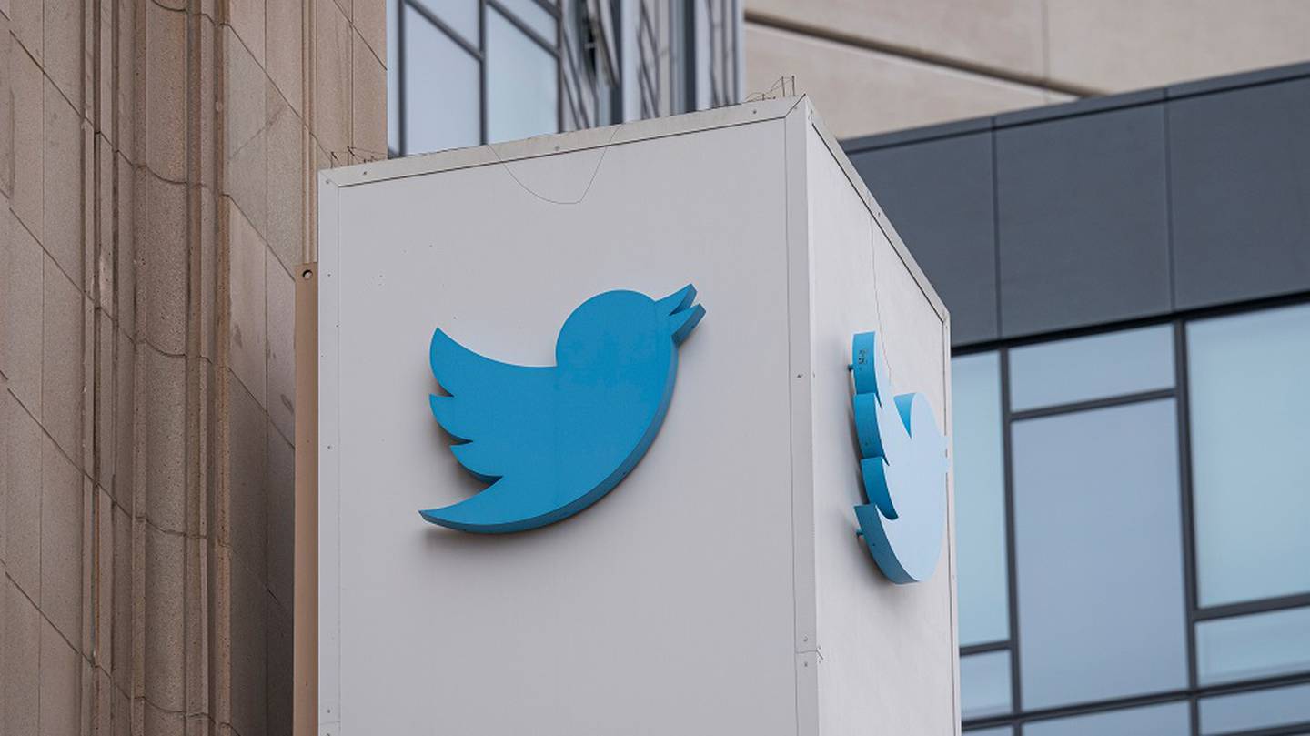 En el cuarto trimestre de 2021, Twitter dijo que tenía 216,6 millones de usuarios en todo el mundo, sin embargo, la cifra era en realidad de 214,7 millones.