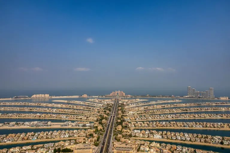 The Palm Jumeirah en Dubai representó el 36,3% de todas las propiedades vendidas de más de US$10 millones en los primeros tres meses del 2024. Photographer: Christopher Pike/Bloombergdfd