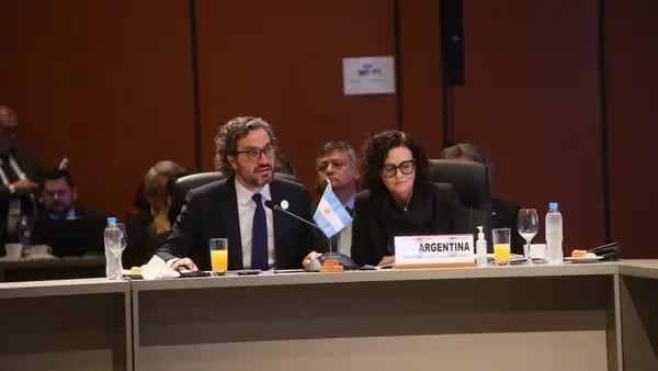 Cumbre del Mercosur: cruce entre cancilleres de Argentina y Uruguay por TLC con Chinadfd