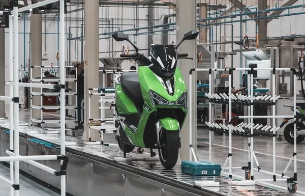 On Monday, Voltz started operating a new electric motorbike factory in the Manaus Free Trade Zone, in Amazonas.