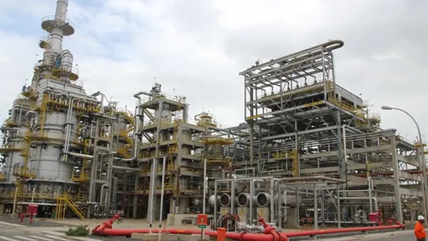 Governos estaduais evitam bloqueio de refinarias da Petrobras, diz novo CEOdfd