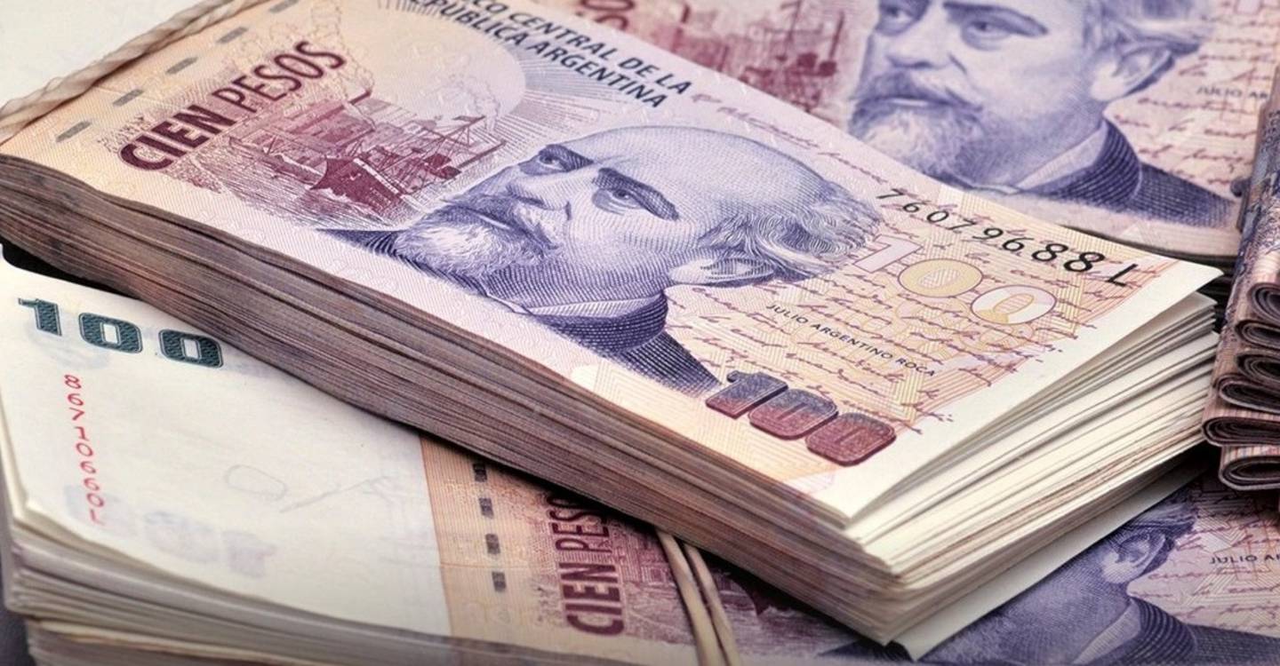 La inflación disminuye el valor de la moneda argentina y los ahorristas buscan formas de protegerse
