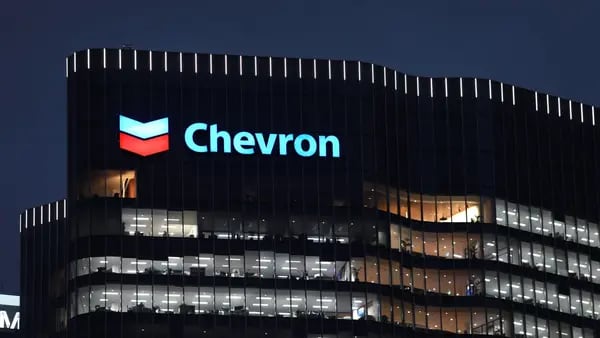 Dólares de Chevron enfrían la inflación en Venezuela hasta su nivel más bajo en una décadadfd