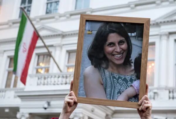 Advogado de Nazanin Zaghari-Ratcliffe diz ter esperanças de que ela seja liberada em breve