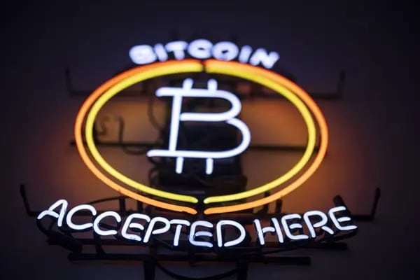 Bitcoin se acerca a los US$45.000: interés por los ETF impulsa el precio del token
