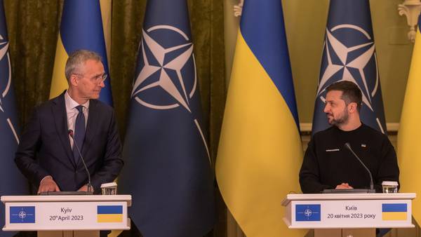 Ucrania en la OTAN: El corazón dice sí, la cabeza nodfd