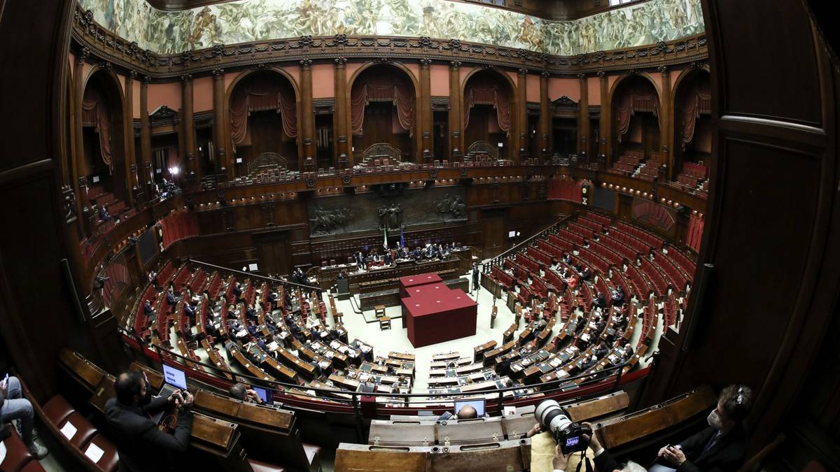 Italia sigue sin presidente tras quinta votación inconclusa