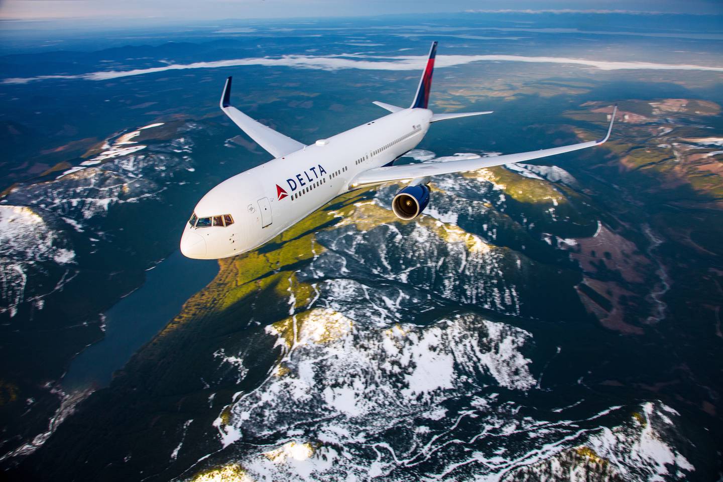 Delta Air Lines diz que 1º voo com brasileiros chega ao aeroporto de Atlanta no fim desta manhã, marcando a reabertura das fronteiras entre Brasil e EUA