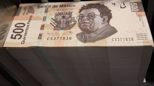Peso mexicano está por romper el objetivo de los $17,24 por dólardfd