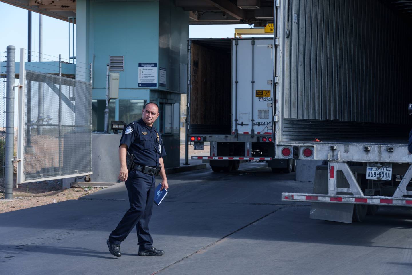 Un área de inspección para carga comercial en el puerto de entrada de Santa Teresa.Fotógrafo: Paul Ratje/Bloombergdfd