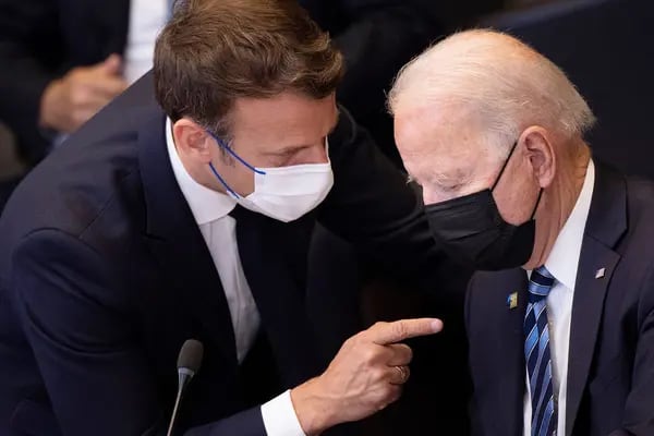 Presdientes Macron y Biden