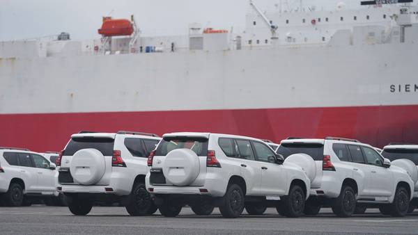 Toyota supera a VW por más de 1 millón de vehículos en ventas mundiales hasta abrildfd