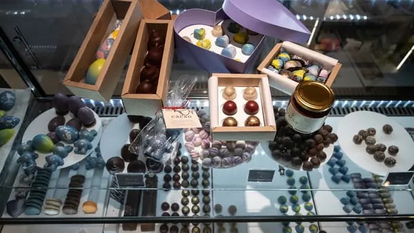 Tonelada de cacau passa dos US$ 10.000 e aumenta a pressão sobre preços de chocolatedfd