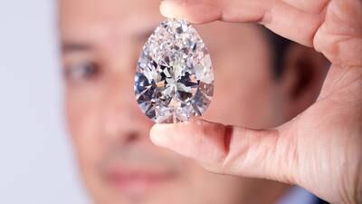 Um ‘ovo’ de US$ 30 milhões: Christie’s leiloa diamante exclusivo de 228 quilatesdfd