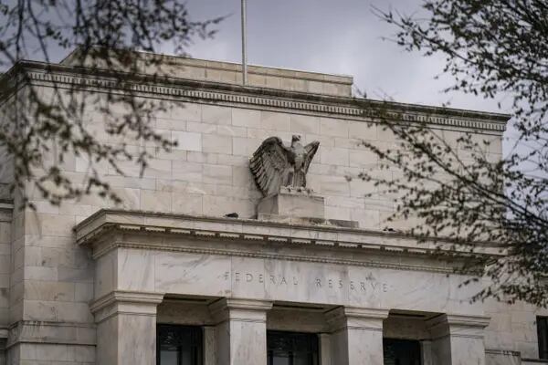 Ata do Fed: maioria dos diretores alertou para risco de corte rápido dos jurosdfd