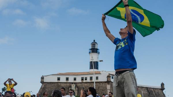 Asia y Europa esperan la primera reacción de los inversionistas tras elección en Brasildfd