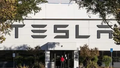 Una fábrica de Tesla en California.