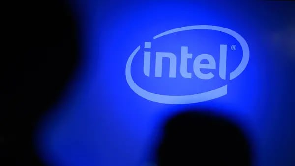 Previsiones de Intel decepcionan en señal de una débil demanda de computadoresdfd