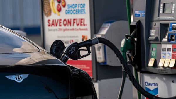 Precios del combustible al consumidor en EE.UU. alcanzan récorddfd