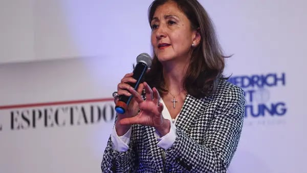 Ingrid Betancourt declina su aspiración a la Presidencia y apoyará a un candidatodfd