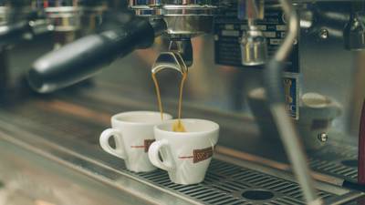 El café gratis, clave para que los empleados vuelvan a la oficinadfd